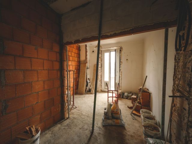 home renovation progress interior design,construction site timeline,renovation workers demolition