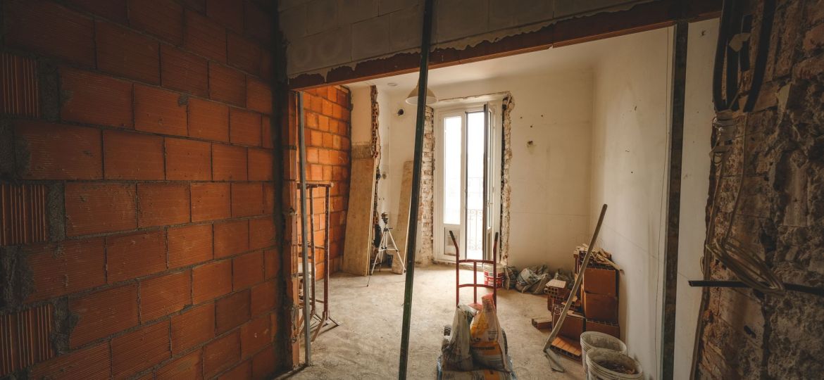 home renovation progress interior design,construction site timeline,renovation workers demolition